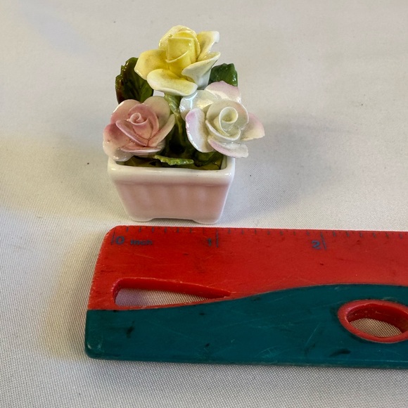 CoalPort Bone China of England Miniature Floral Boutique - set of 2 - Picture 10 of 15